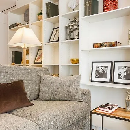 Apartment Urban District - Rambla & Pool Barcelona