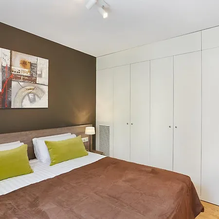 Urban District - Rambla & Pool Apartment