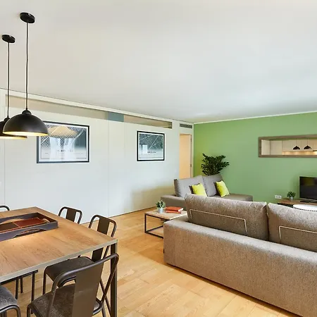 Urban District - Rambla & Pool Apartman *