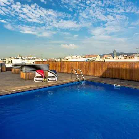 Urban District - Rambla & Pool Apartment