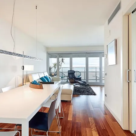 Apartment Urban District - Rambla & Pool Barcelona