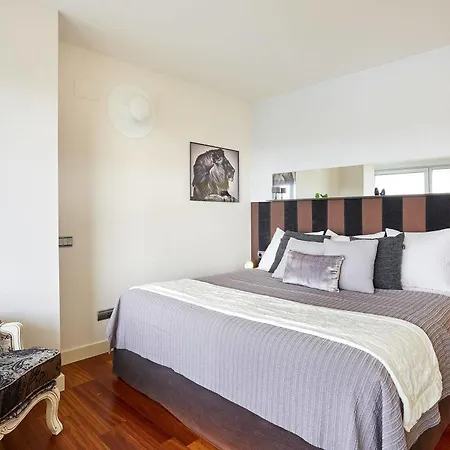 Apartment Urban District - Rambla & Pool *