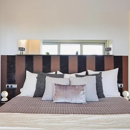Apartment Urban District - Rambla & Pool *