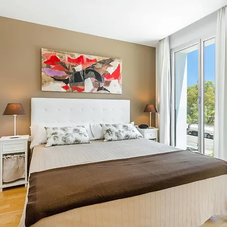 Urban District - Rambla & Pool Apartman *