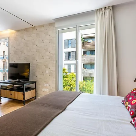 Urban District - Rambla & Pool Apartment *